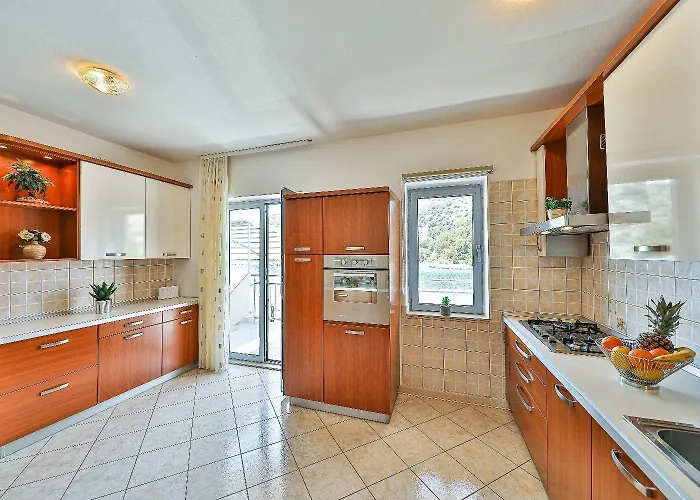 Villa Antonija Ražanj